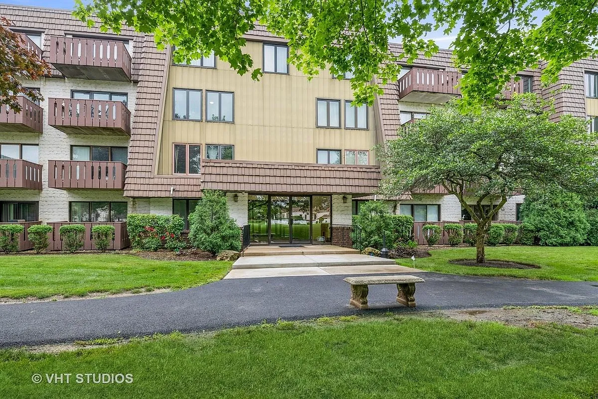 Building Photo - 12900 W Heiden Cir #4311