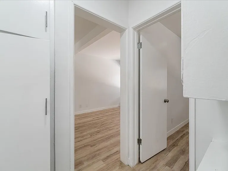 12238 Grevillea Ave #B — Photo 9