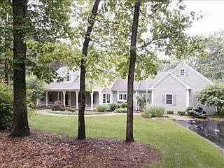 2nd image of 7148 Hawick Ct NE
