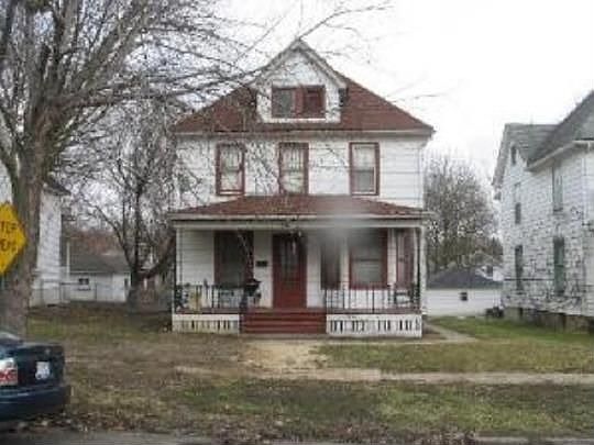 1st image of 328 S Gardiner Ave