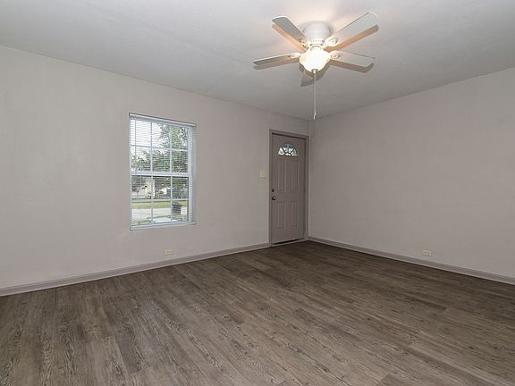 3rd image of 4116 Stuart St #4116