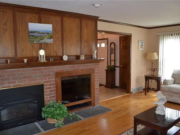 4th image of 5106 Shiraz Ln