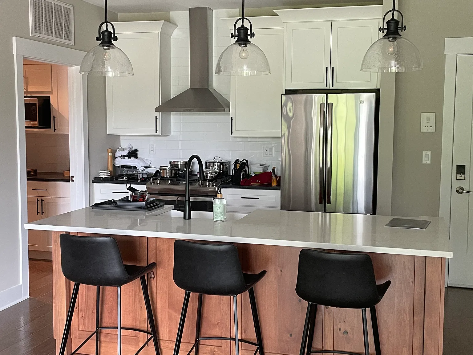 2 bed, 1138 sqft, $3,100 — Photo 2