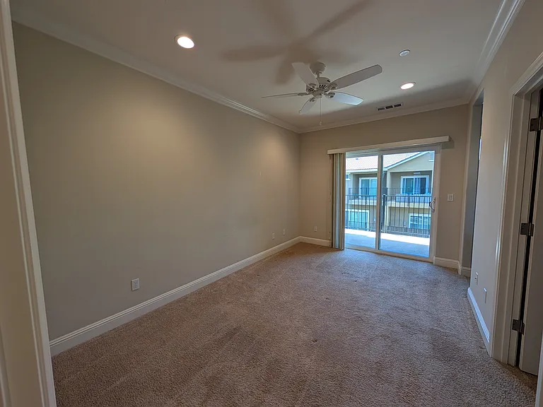 135 Bundeson Cir — Photo 12