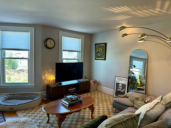 5th image of 62 Rackleff St #2