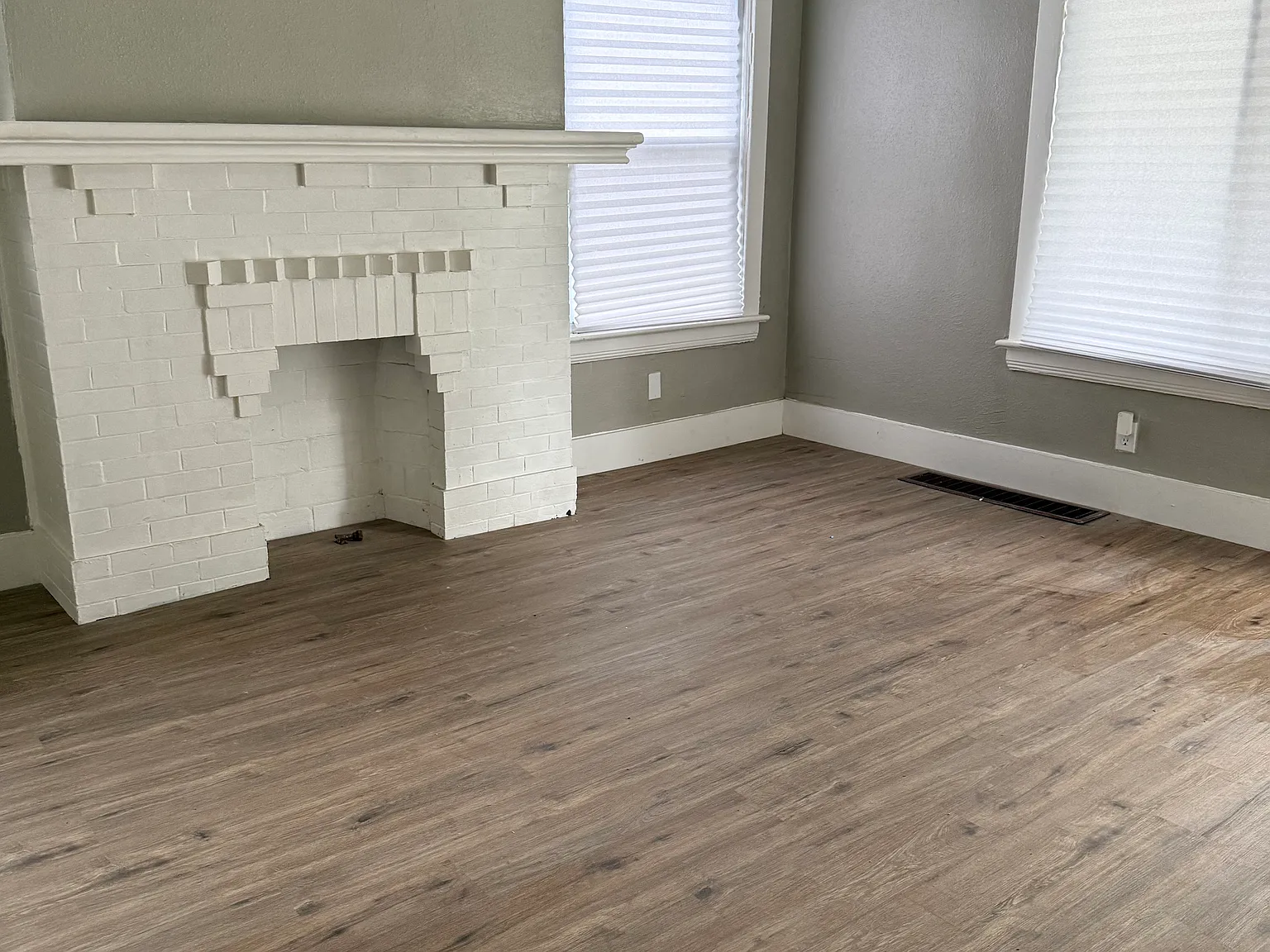 3 bed, 1285 sqft, $1,700 — Photo 2