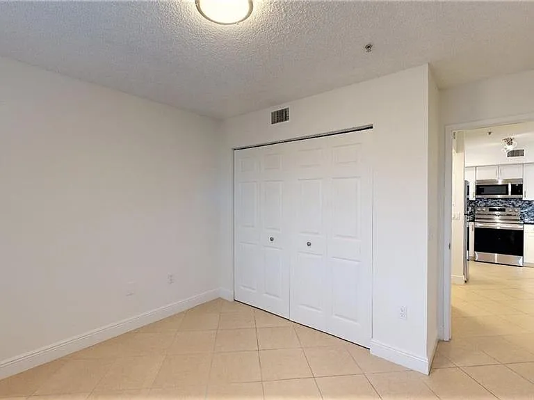 1210 Wildwood Lakes Blvd #306 — Photo 9