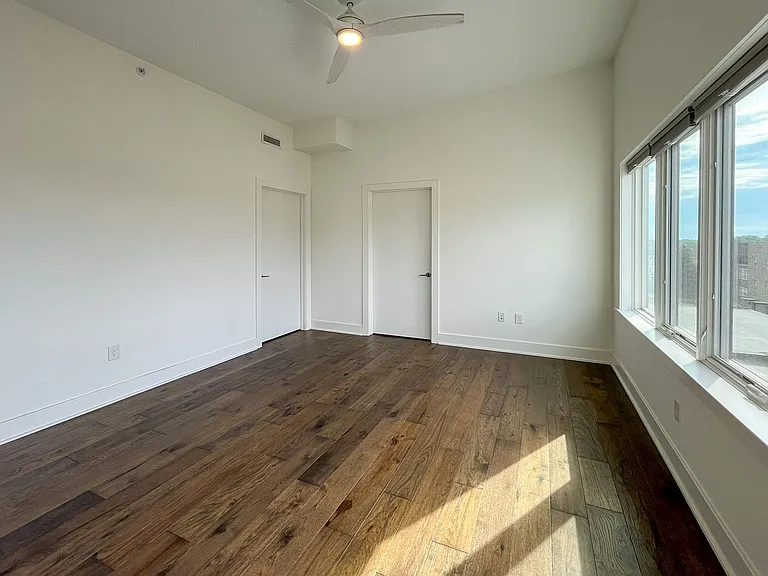 Old Trail Heights Apartments — Photo 27