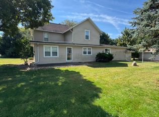 2114 S Main St, Clyde, OH 43410