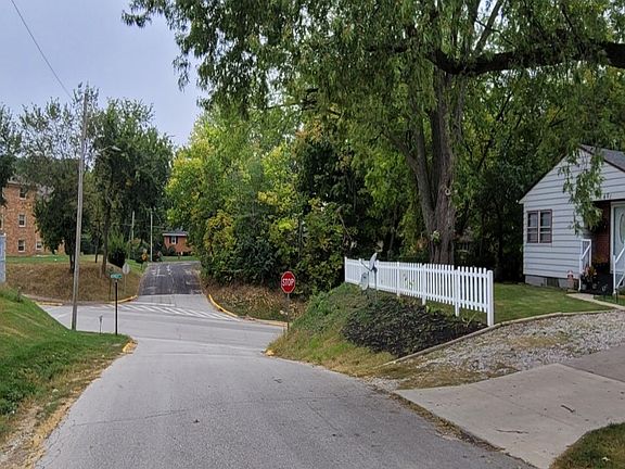 4th image of 405 20th Ave