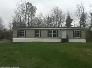 41 Morrison Dr, Lincolnville, ME 04849