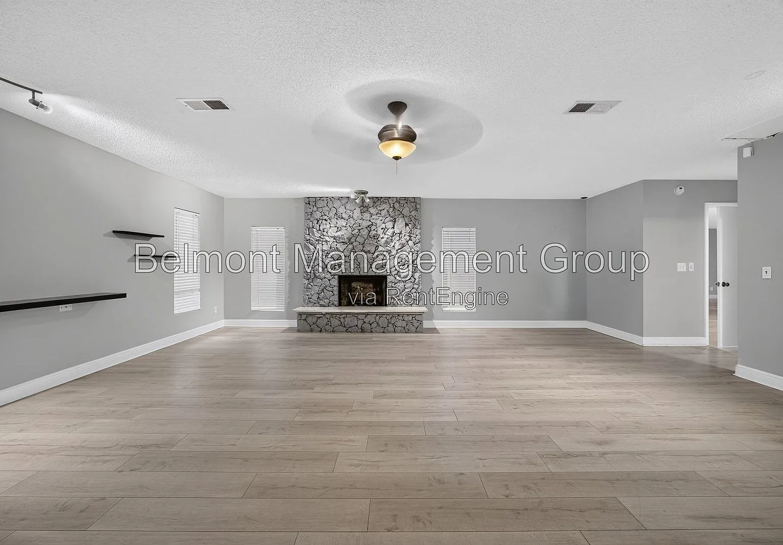 4 bed, 2.0 bath, 2228 sqft, $3,250 — Photo 4