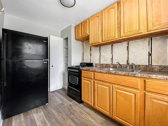 6780 Blakemore St #A — Photo 7