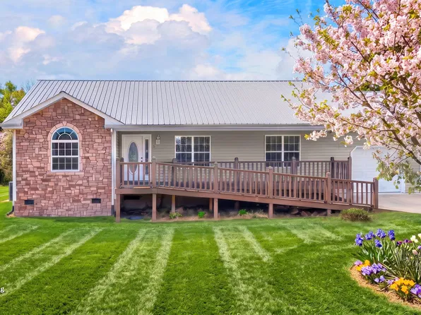 3806 Holders Grove Rd, Cosby, TN 37722