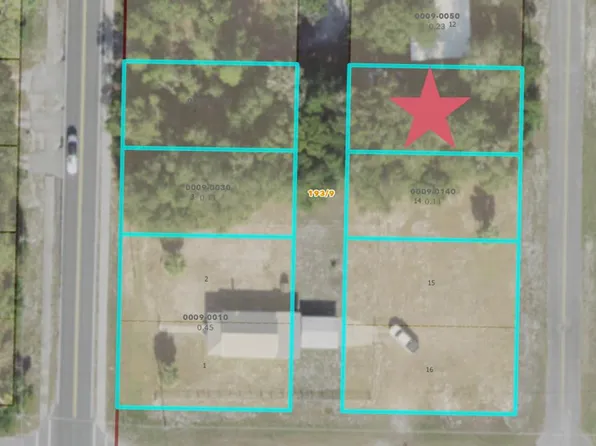 907 1st St NE, Carrabelle, FL 32322