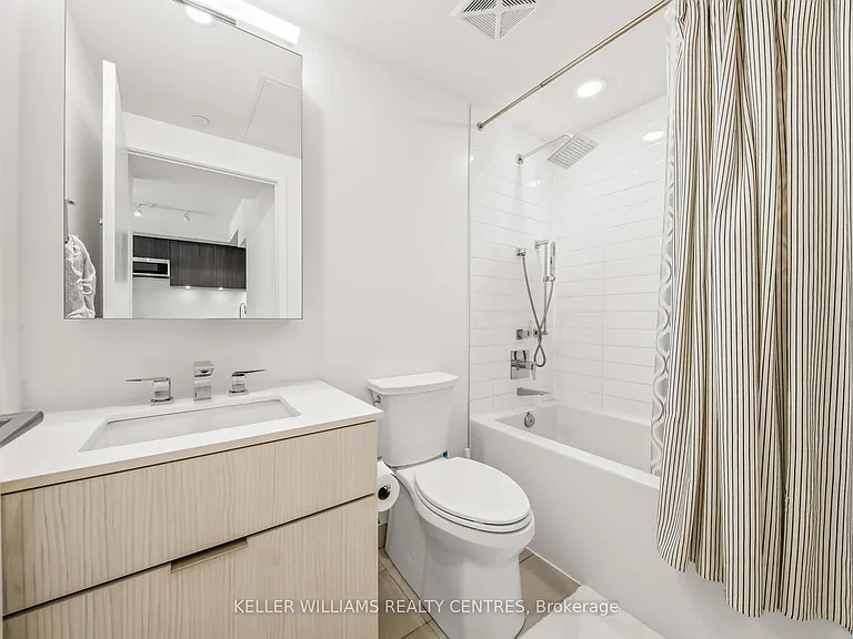25 Richmond St E #704 — Photo 22
