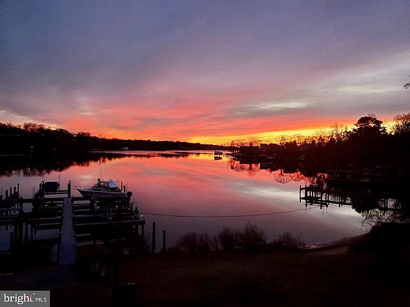 3rd image of 510 Hilltop Ln