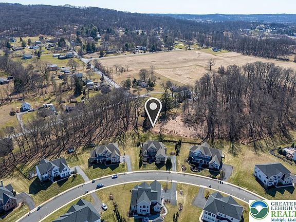 3rd image of 6507 Fox Glove Ln