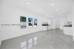 1301 Sharar Ave — Photo 15