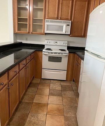 2nd image of 3030 Suncrest Dr Unit 507