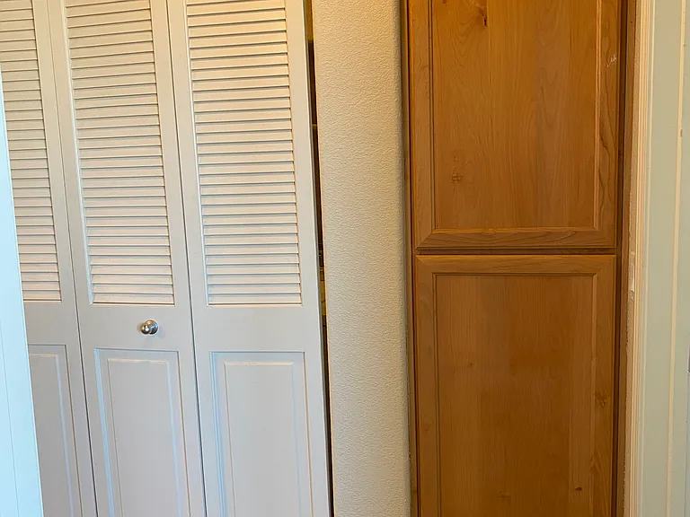 100 Moon Cir #700 — Photo 35