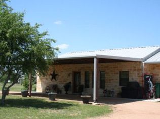 112 Centerfield Ln, Llano, TX 78643