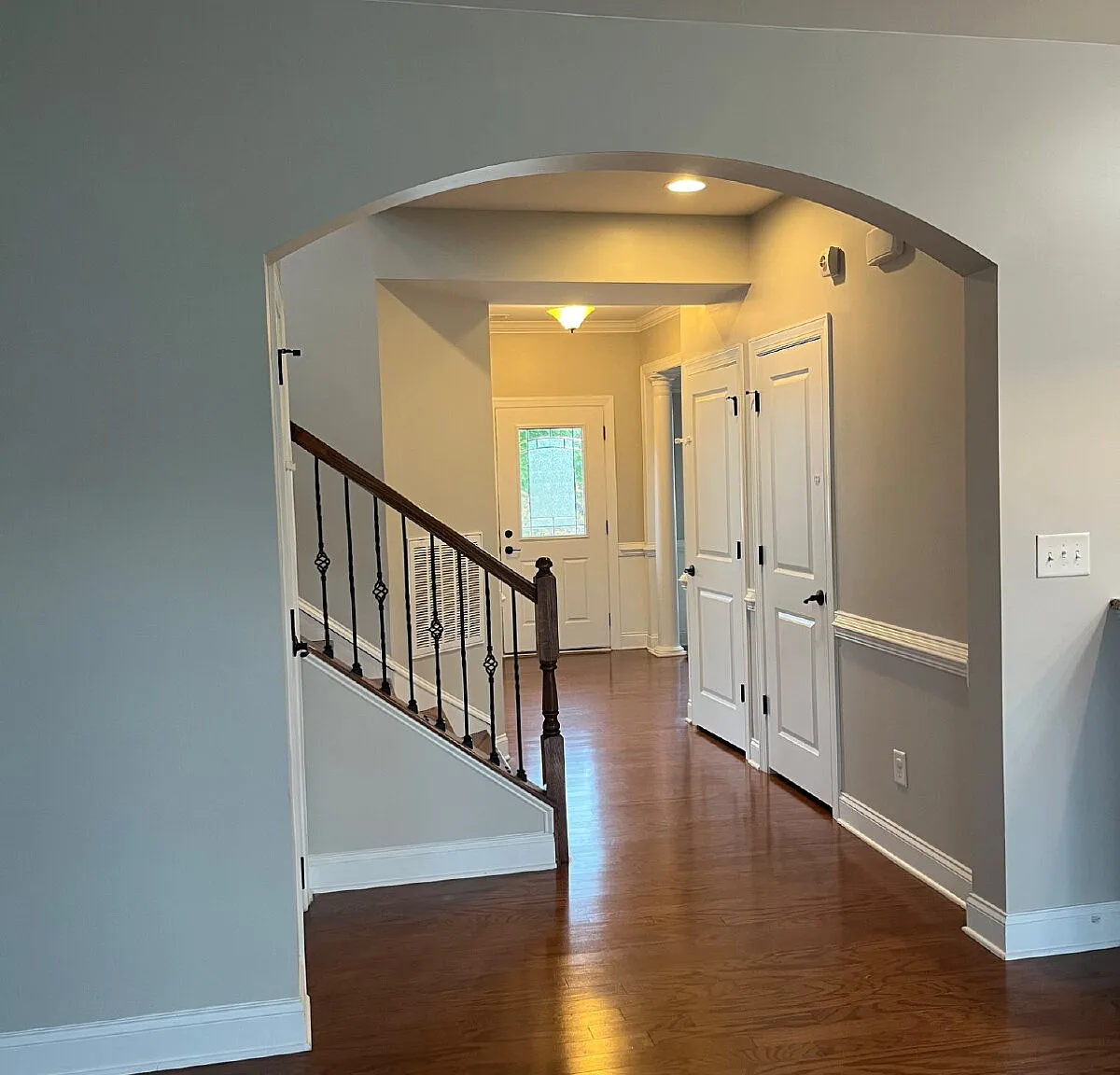 4 bed, 2.5 bath, 2574 sqft, $3,600 — Photo 4