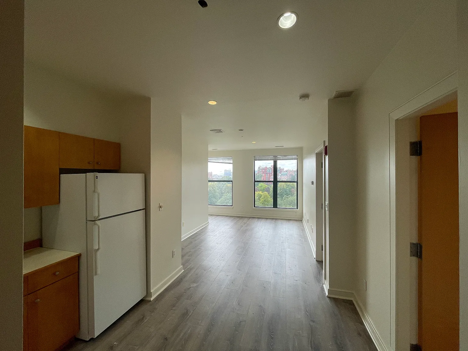 2 bed, 736 sqft, $2,895 — Photo 4
