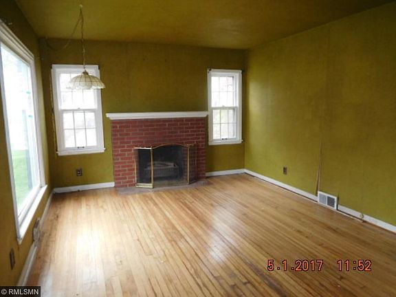 2nd image of 593 White Bear Ave N