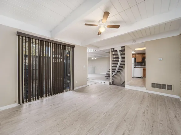 5475 Worthington Forest Pl E, Columbus, OH 43229