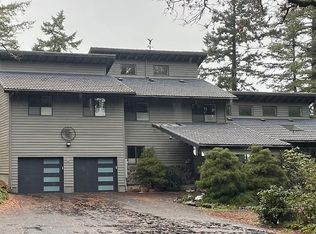 4566 Phelps Creek Dr, Hood River, OR 97031