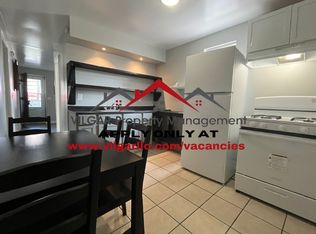 3930 McCook Ave, East Chicago, IN 46312