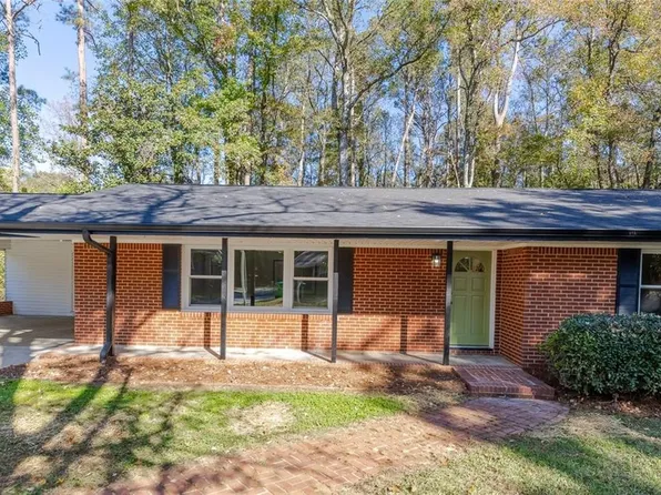 2718 Pine Grove Ct, Austell, GA 30106