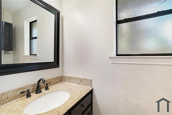 364 La Quinta Cir S — Photo 14