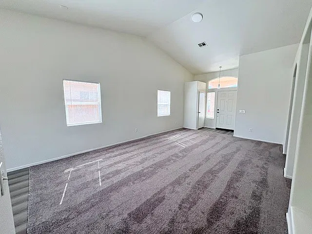 3 bed, 1466 sqft, $2,300 — Photo 4