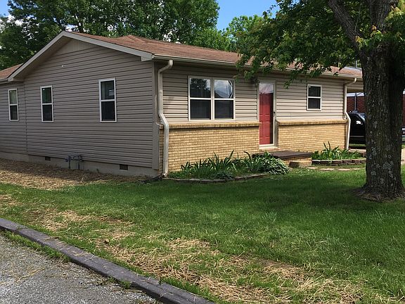 2nd image of 303 S 13th Ave