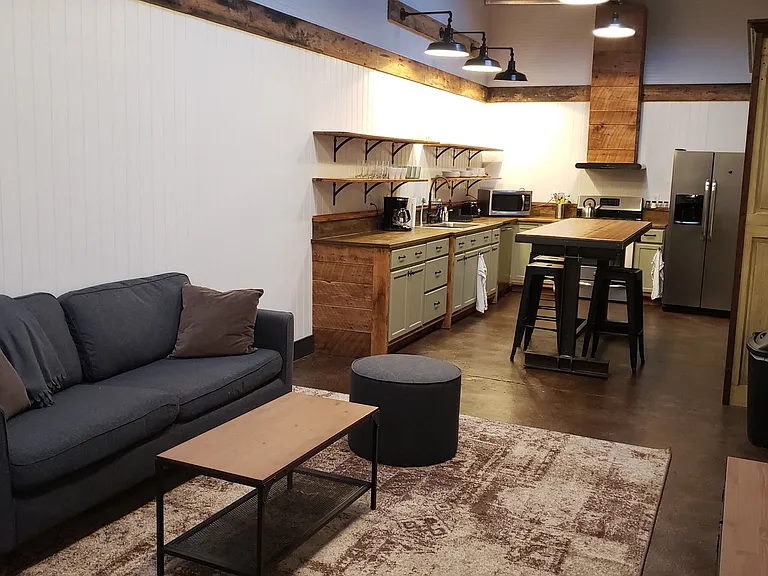 916 Washington Blvd — Photo 3