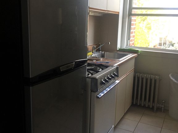 4th image of 2030 26th St