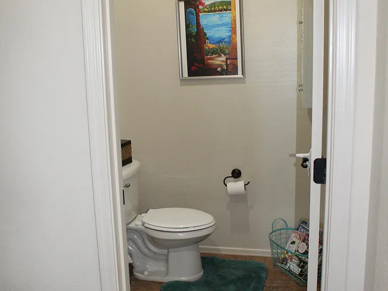 3457 S Swan Dr — Photo 8