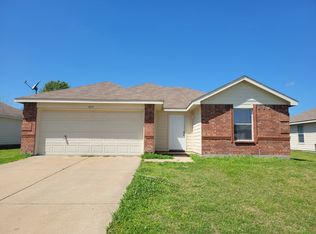 1815 Brookwood Dr, Terrell, TX 75160