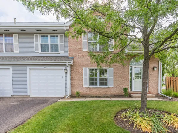 255 Cumberland Ct #C, Gurnee, IL 60031