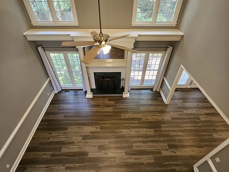 214 N Marion Dr — Photo 19