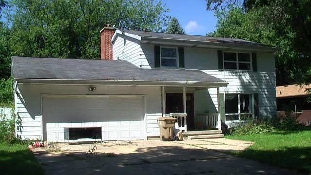 2nd image of 2222 Prairie Rd