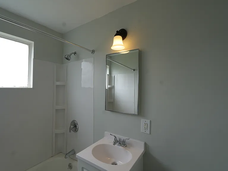 935 S Grand View St #2 — Photo 11