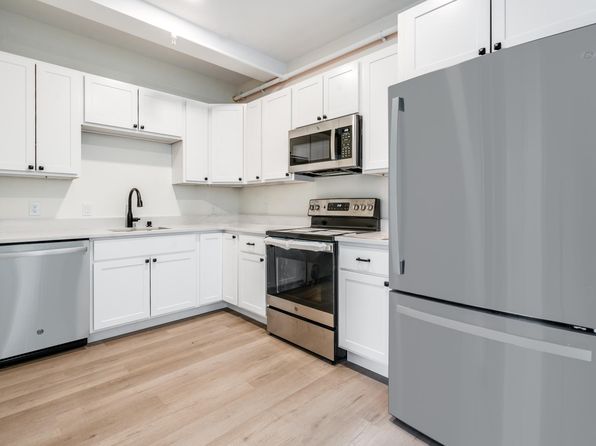 202 Hooker Ave SUITE 2