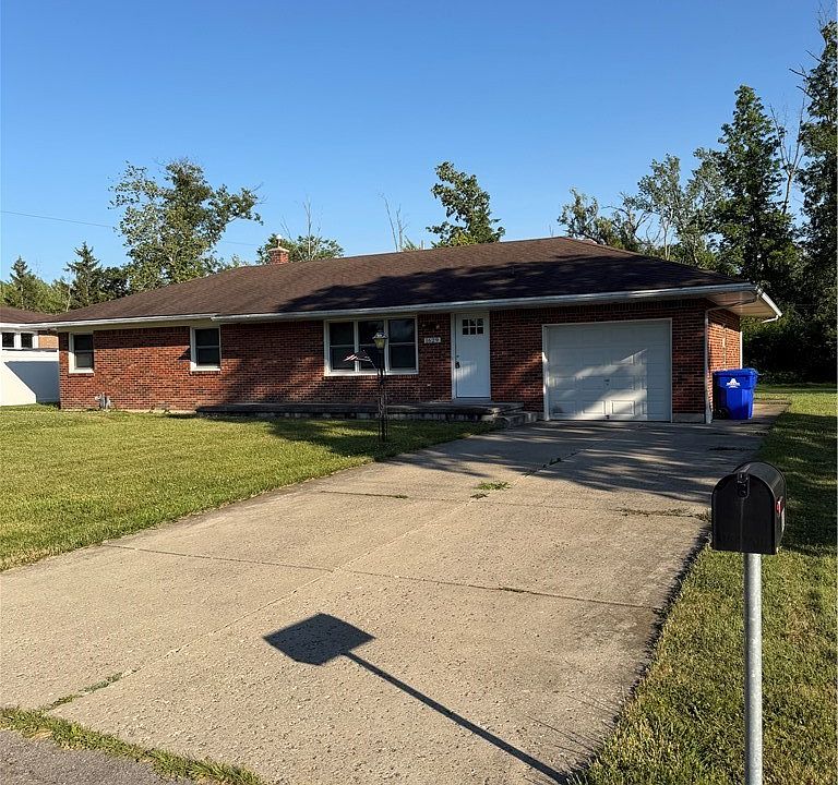 1st image of 1629 S Bend Ln