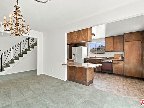 5th image of 19431 Scobey Ave