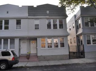 6027 61st St, Maspeth, NY 11378