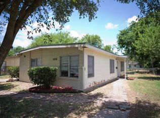 908 E Polk Ave, Victoria, TX 77901