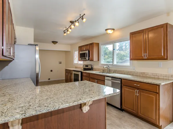 26119 14th Pl S, Des Moines, WA 98198
